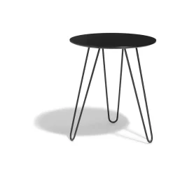 Bout de canapé Lou noir à trois pieds