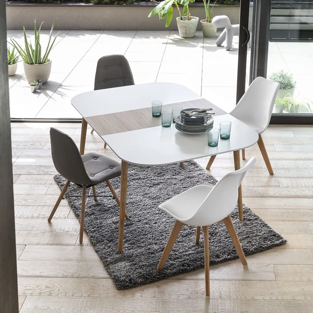 Chaise Royale Charlotte marron x 2