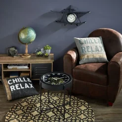 Coussin carré vintage inscription Chill & Relax bande simili