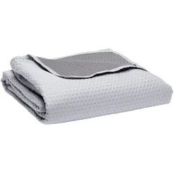 Couvre lit matelassé uni gris