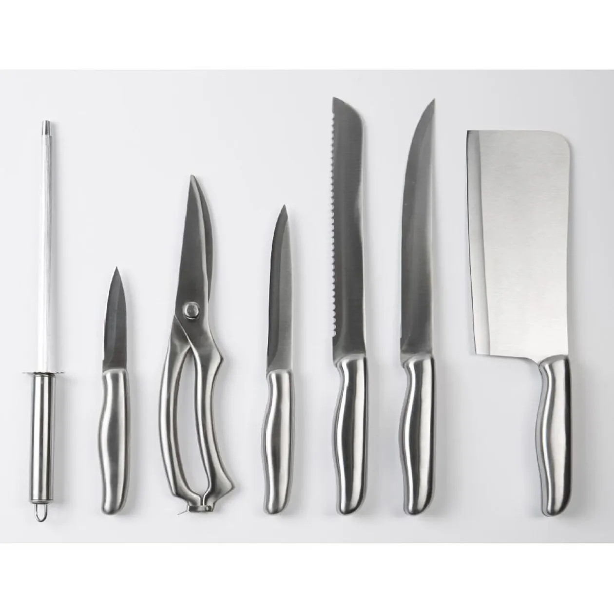 Etui et 7 ustensiles de découpe