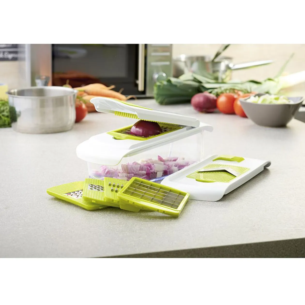 Mandoline et découpe légumes 7 en 1