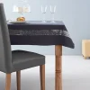 Nappe de table grise et sequins