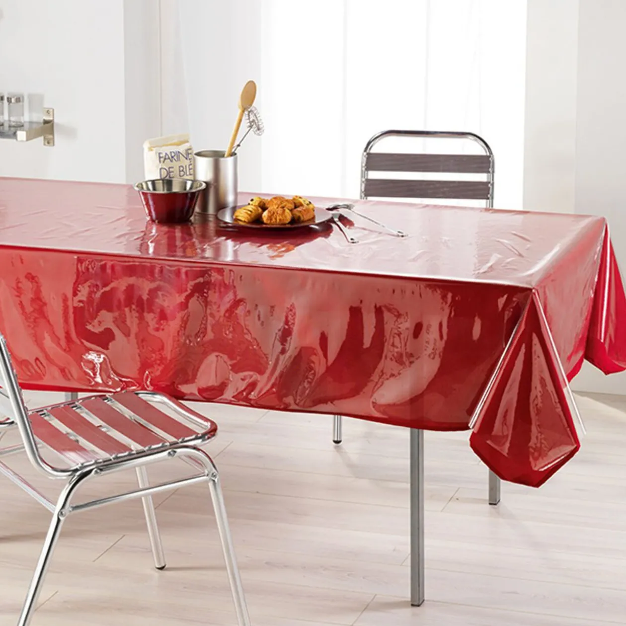 Nappe rectangulaire cristal transparent uni 140x240 cm