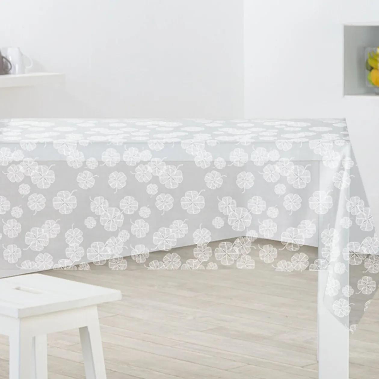 Nappe rectangulaire motifs fleurs