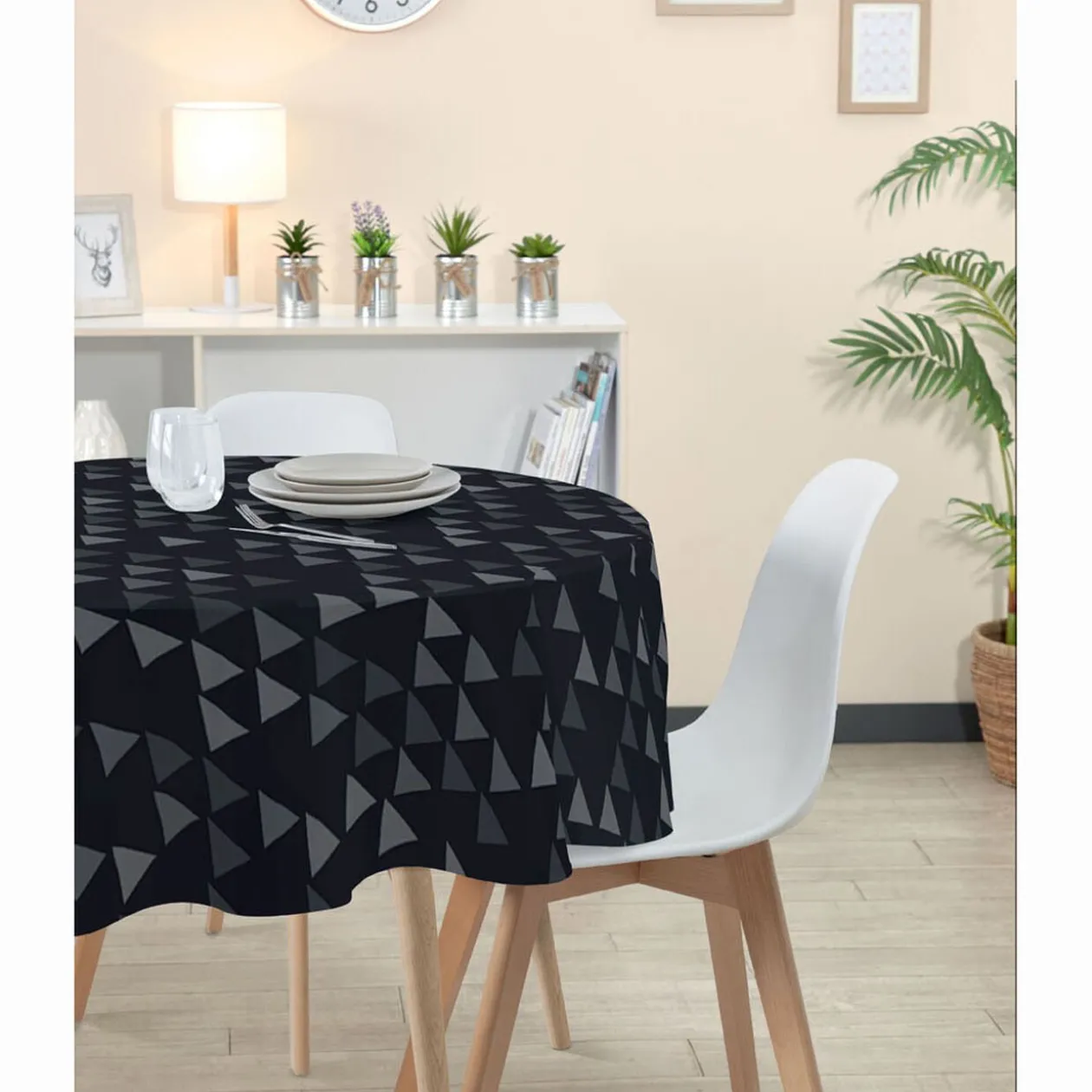Nappe ronde tissu jacquard noir à motif triangles