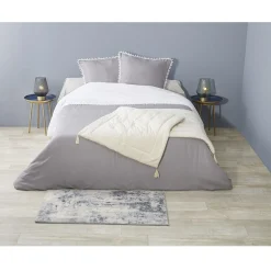 Parure de lit à pompons 3 pièces 2 personnes