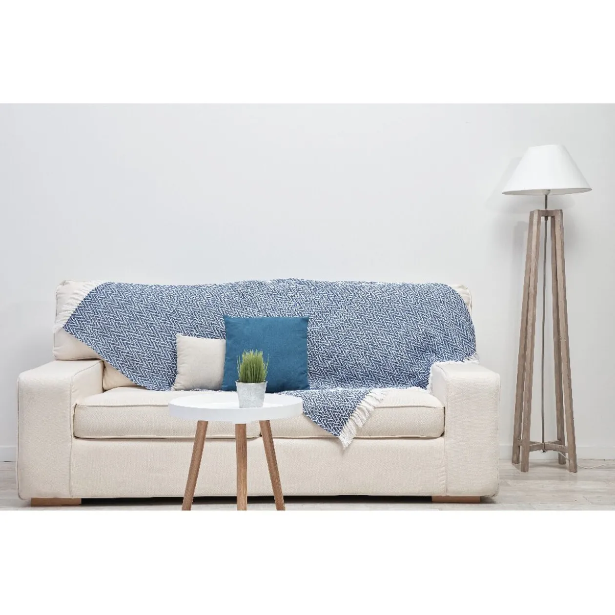 Plaid à franges design Cyclade bleu chevrons blancs