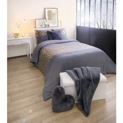 Plaid effet fourrure 125 x 150 cm