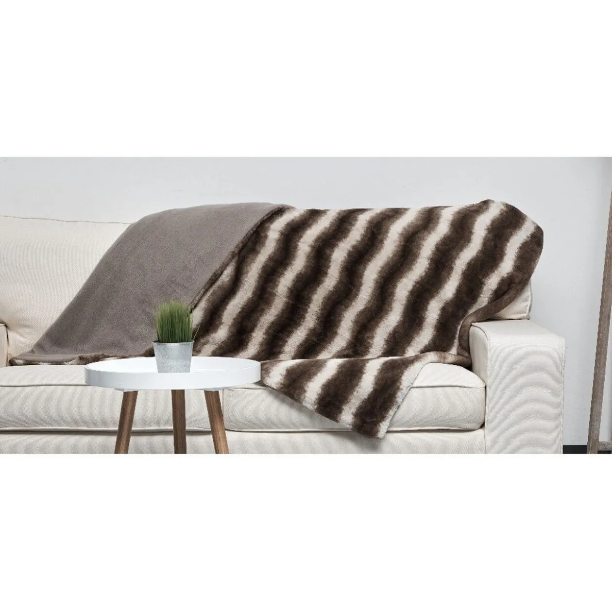 Plaid jeté de canapé imitation fourrure