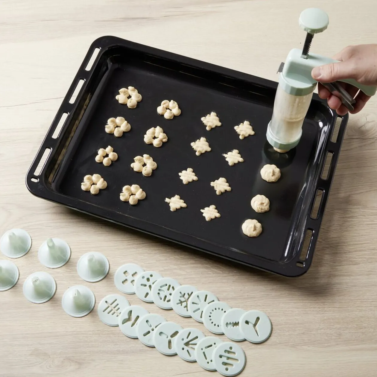 Presse à biscuits sucrés/salés 16 disques et 6 douilles