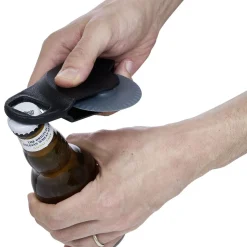 Roulette à pizza décapsuleur