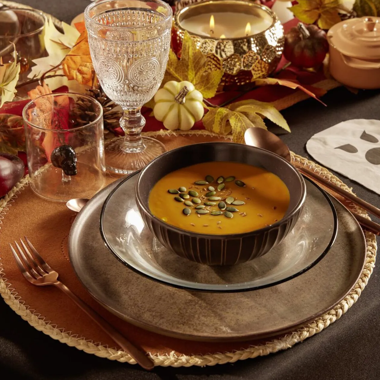 Set de table motif écureuil polyester effet feutrine Ø38cm orange