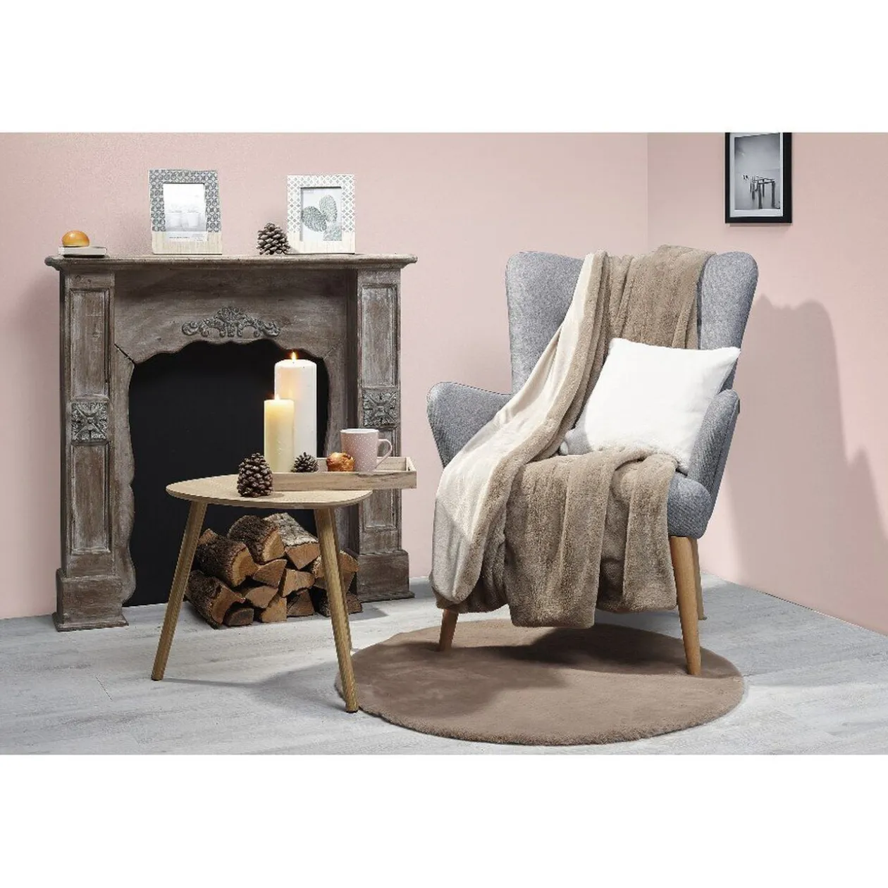 Tapis rond beige imitation fourrure