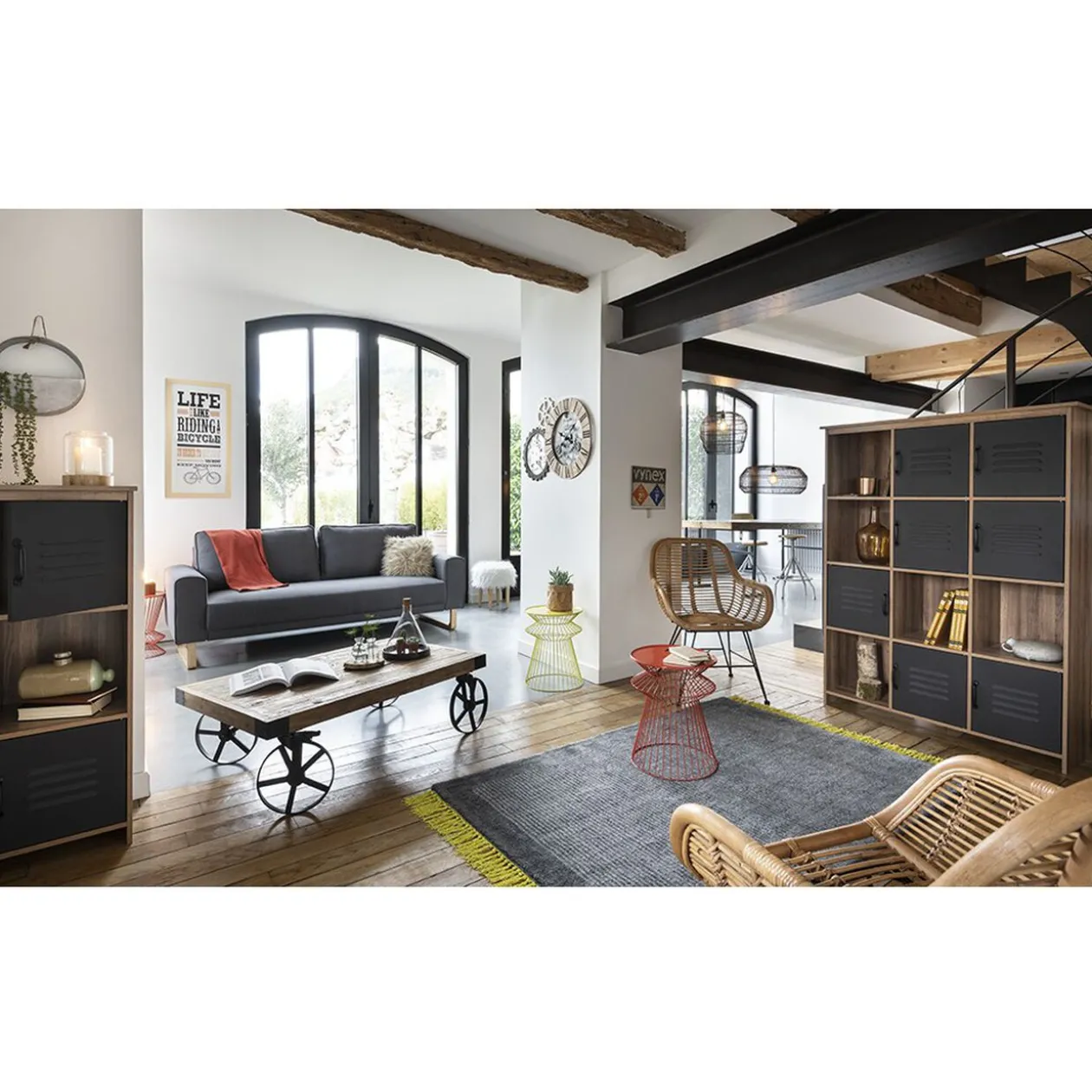 Tapis teufté à franges Viana gris et vert