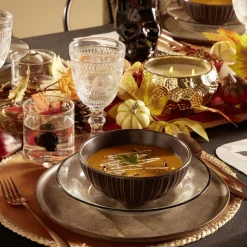 Verre à pied motif baroque 310ml H17cm