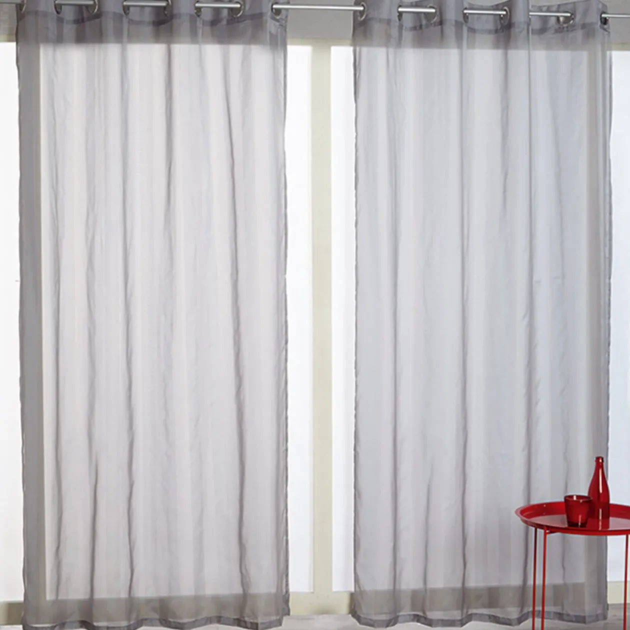 Voilage à oeillets taupe rayé